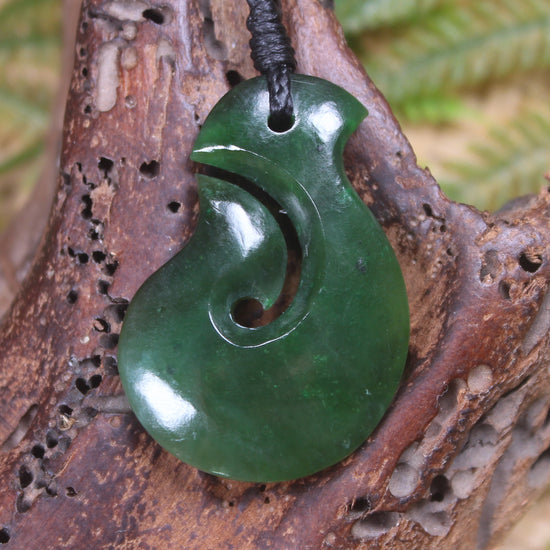 Hei Matau or Fish Hook carved from Kawakawa Pounamu - NZ Greenstone