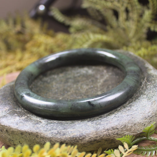 Bangle carved from Rimu Pounamu - NZ Greenstone