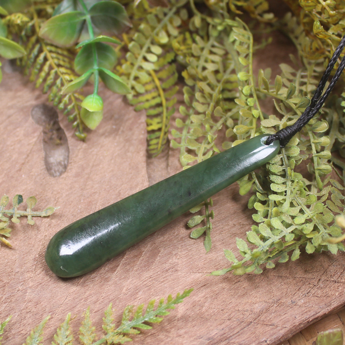 Roimata or Teardop carved from Hapopo Pounamu - NZ Greenstone