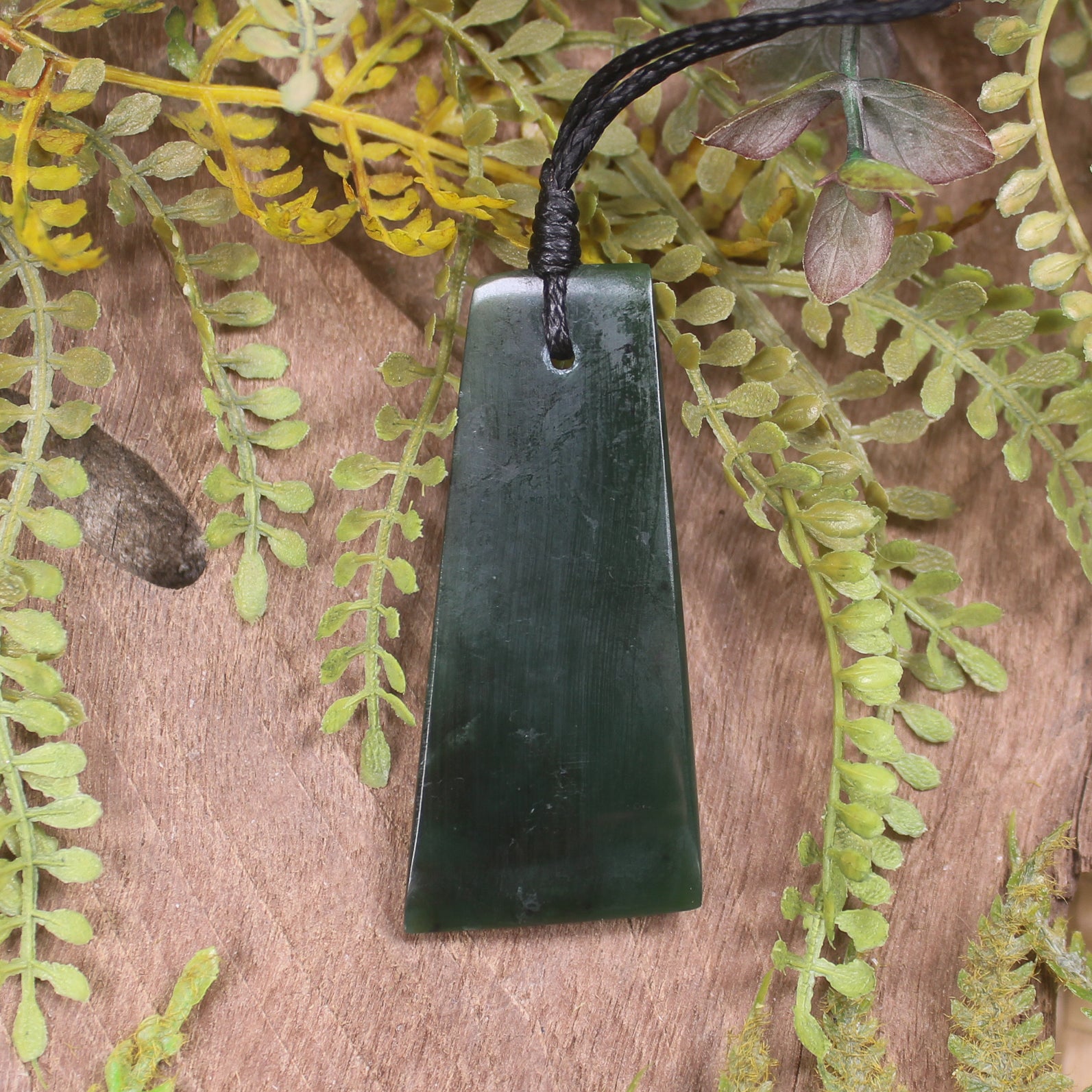 Kawakawa Pounamu Toki