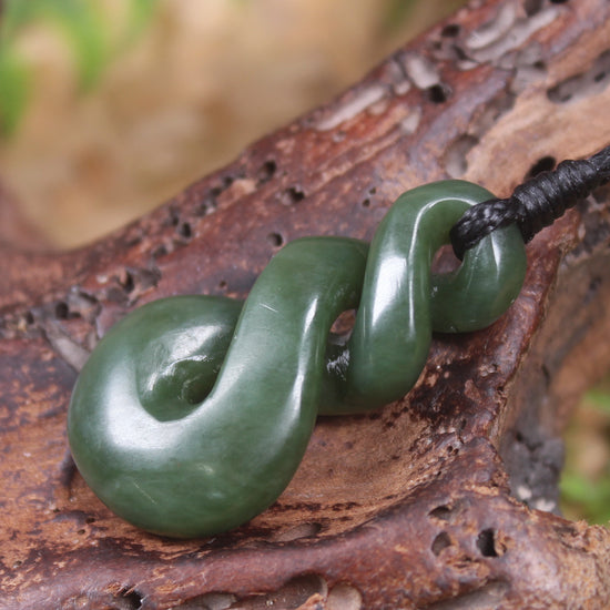 Twist carved from Kawakawa Pounamu - NZ Greenstone
