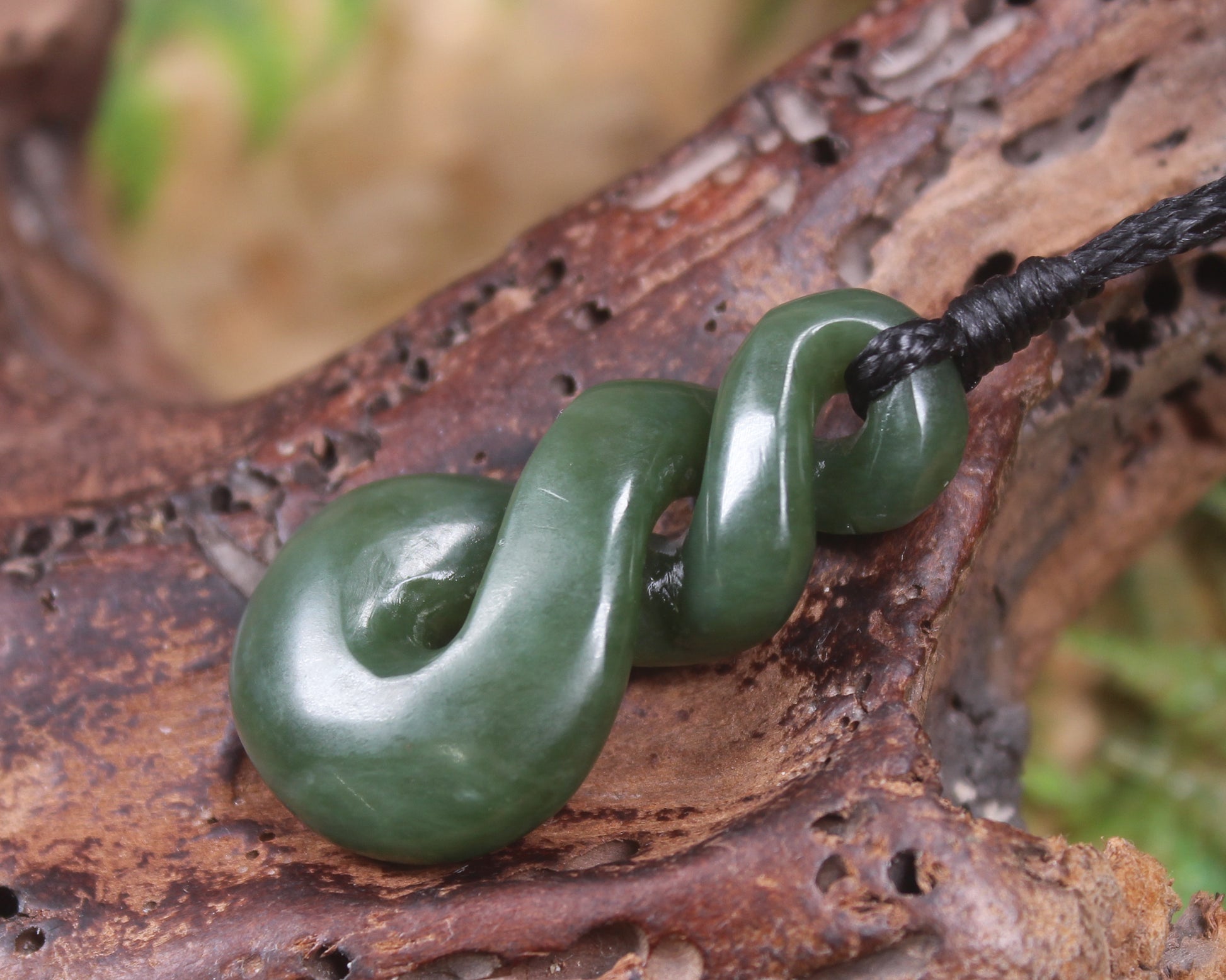 Twist carved from Kawakawa Pounamu - NZ Greenstone