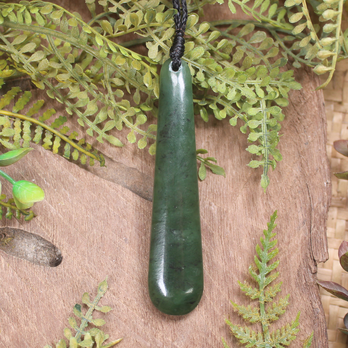 Roimata or Teardop carved from Hapopo Pounamu - NZ Greenstone