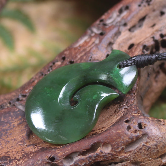 Hei Matau or Fish Hook carved from Kawakawa Pounamu - NZ Greenstone