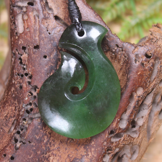 Hei Matau or Fish Hook carved from Kawakawa Pounamu - NZ Greenstone