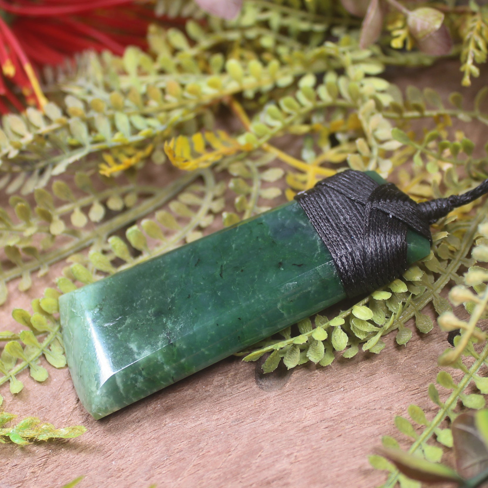 Kawakawa Pounamu Toki