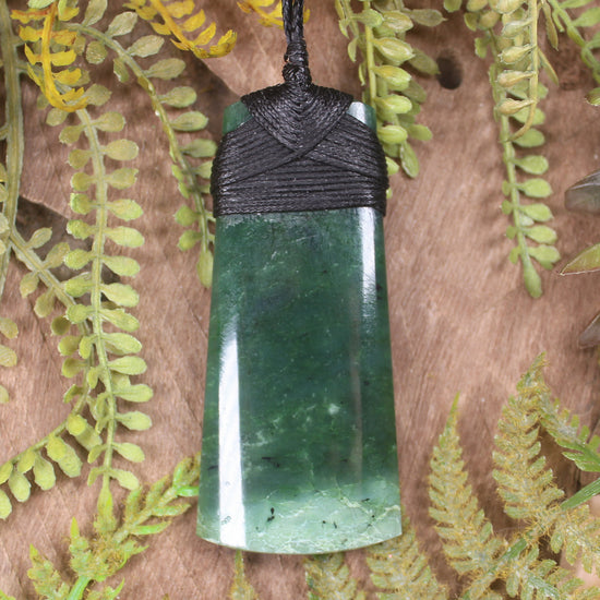 Kawakawa Pounamu Toki