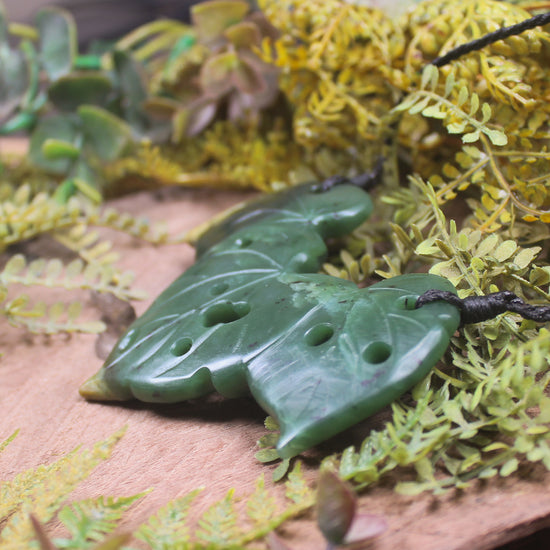 Flower Jade pounamu kawakawa leaves pendant - NZ Greenstone