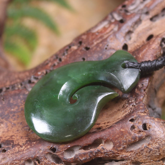 Hei Matau or Fish Hook carved from Kawakawa Pounamu - NZ Greenstone