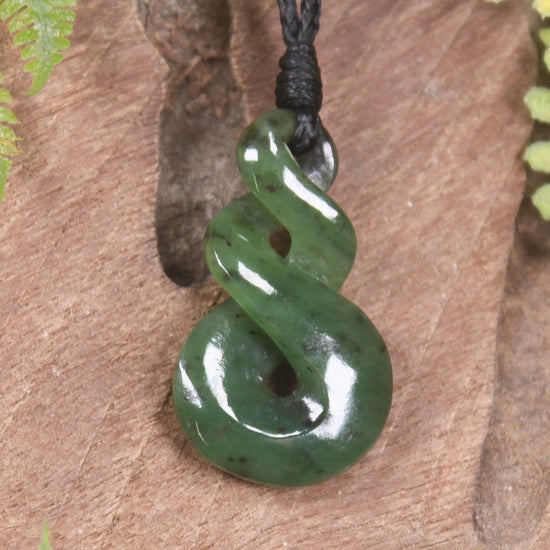 Twist or Pikorua carved from Hapopo Pounamu - NZ Greenstone