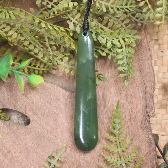Roimata or Teardop carved from Hapopo Pounamu - NZ Greenstone