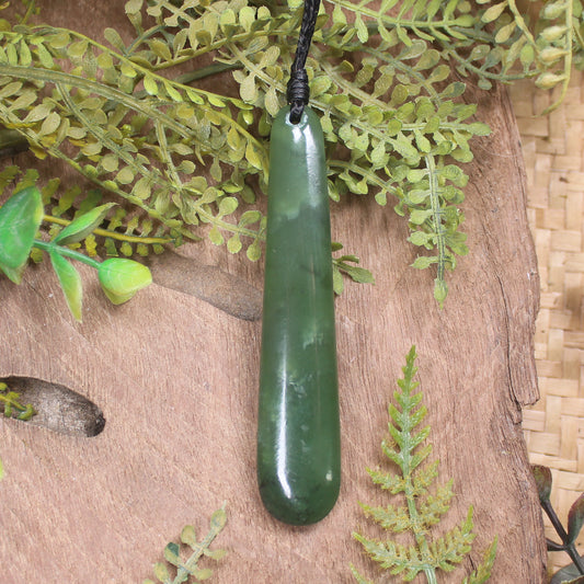Roimata or Teardop carved from Hapopo Pounamu - NZ Greenstone