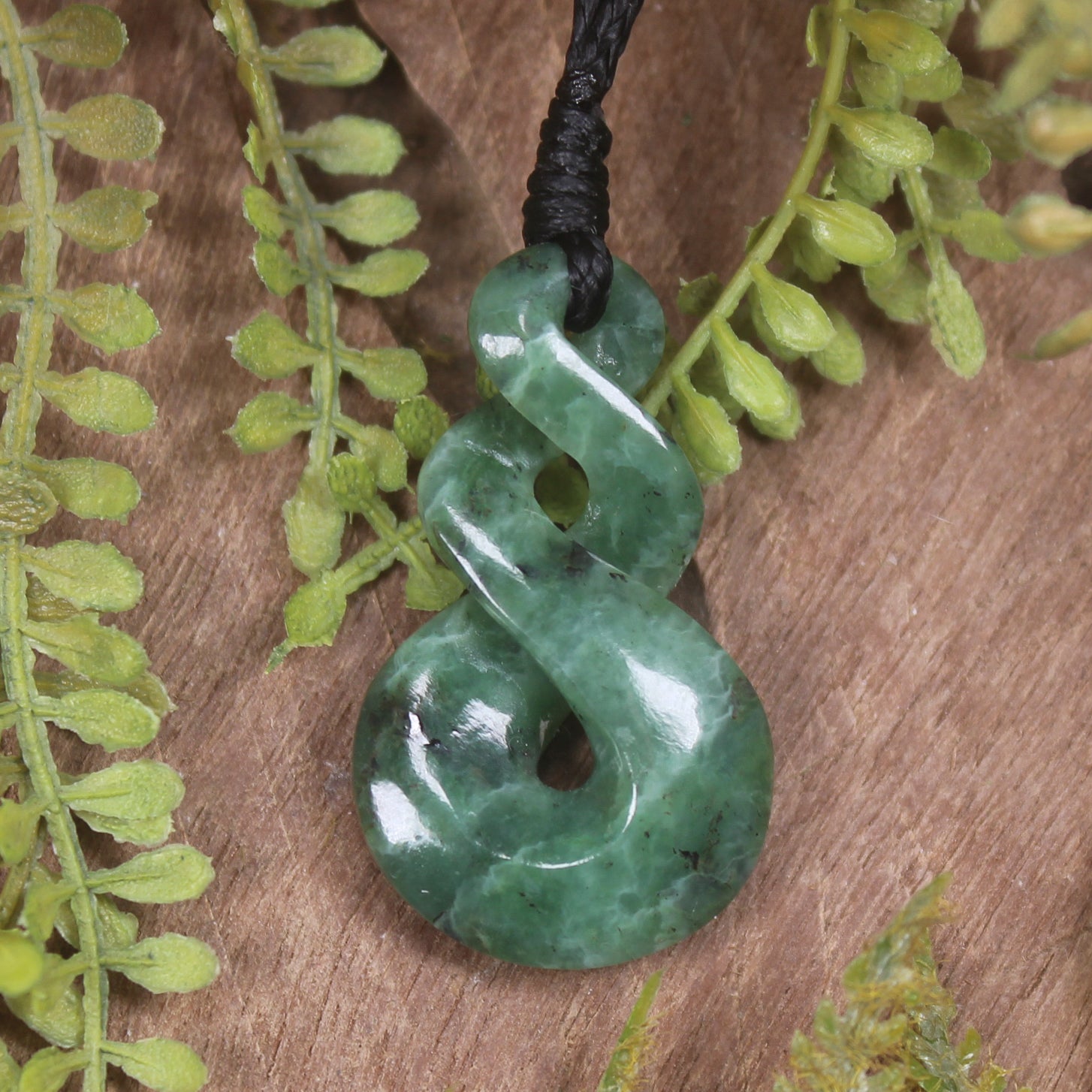 Twist carved from Kawakawa Pounamu - NZ Greenstone