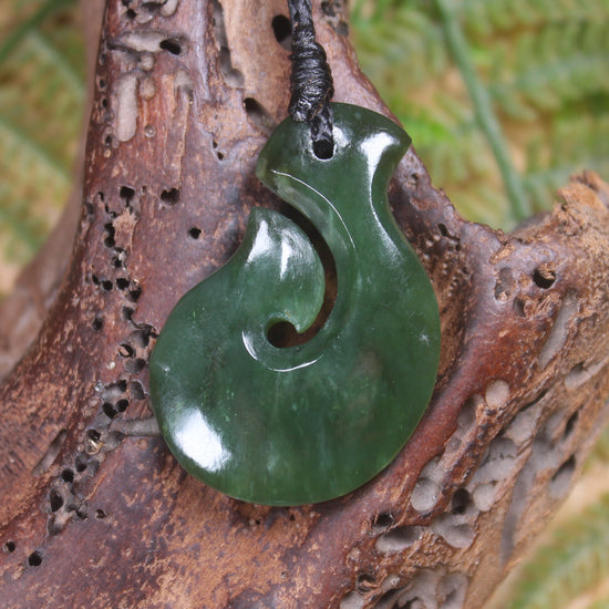 Hei Matau or Fish Hook carved from Kawakawa Pounamu - NZ Greenstone