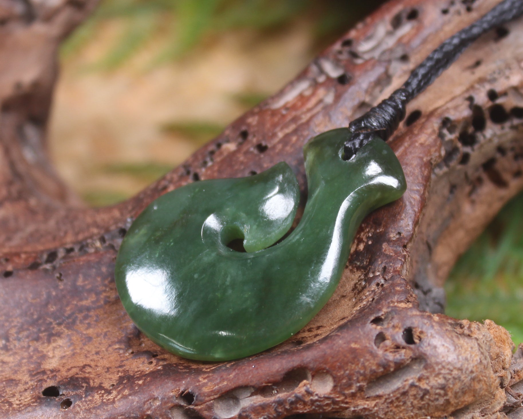 Hei Matau or Fish Hook carved from Kawakawa Pounamu - NZ Greenstone