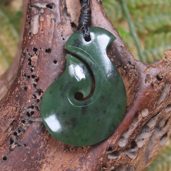 Hei Matau or Fish Hook carved from Kawakawa Pounamu - NZ Greenstone