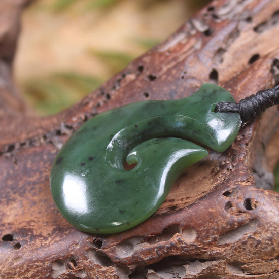 Hei Matau or Fish Hook carved from Kawakawa Pounamu - NZ Greenstone
