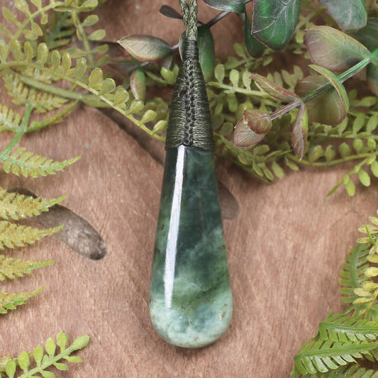 Kawakawa Pounamu Roimata Pendant - NZ Greenstone