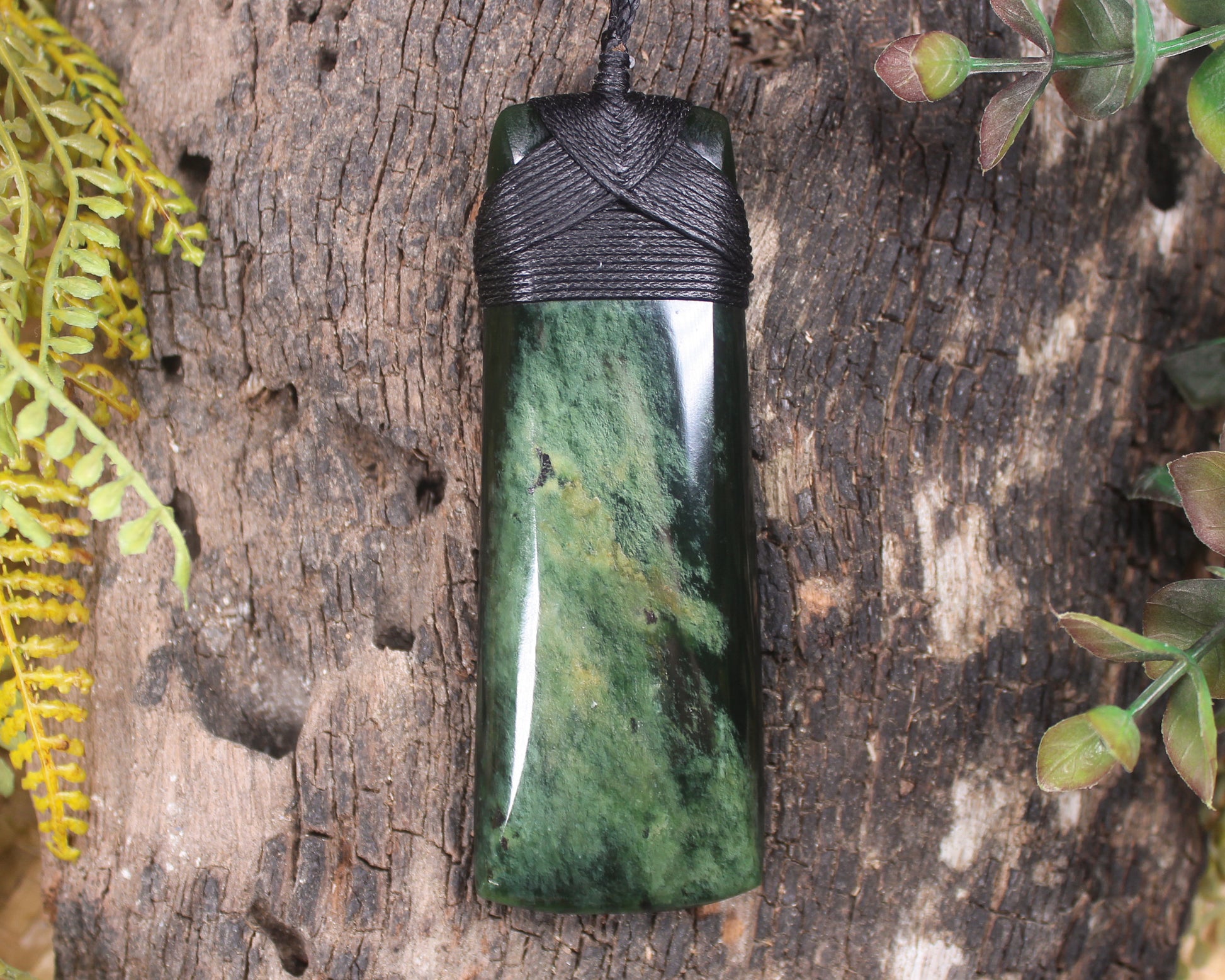 Toki or Adze Pendant carved from Flower Jade Pounamu - NZ Greenstone