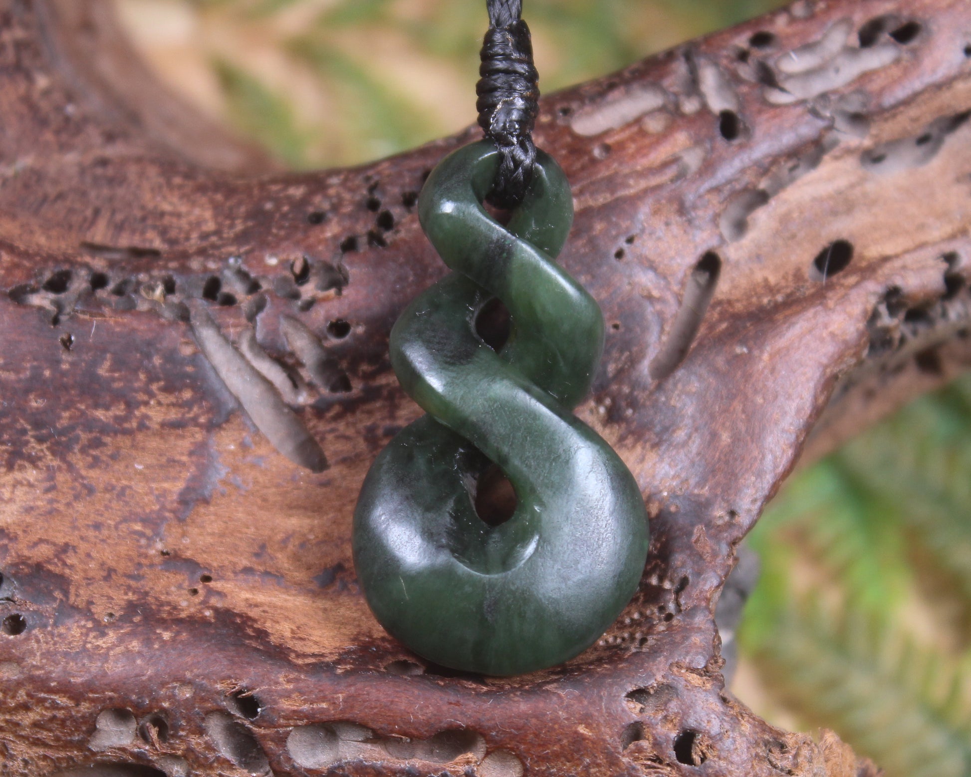 Twist carved from Kawakawa Pounamu - NZ Greenstone