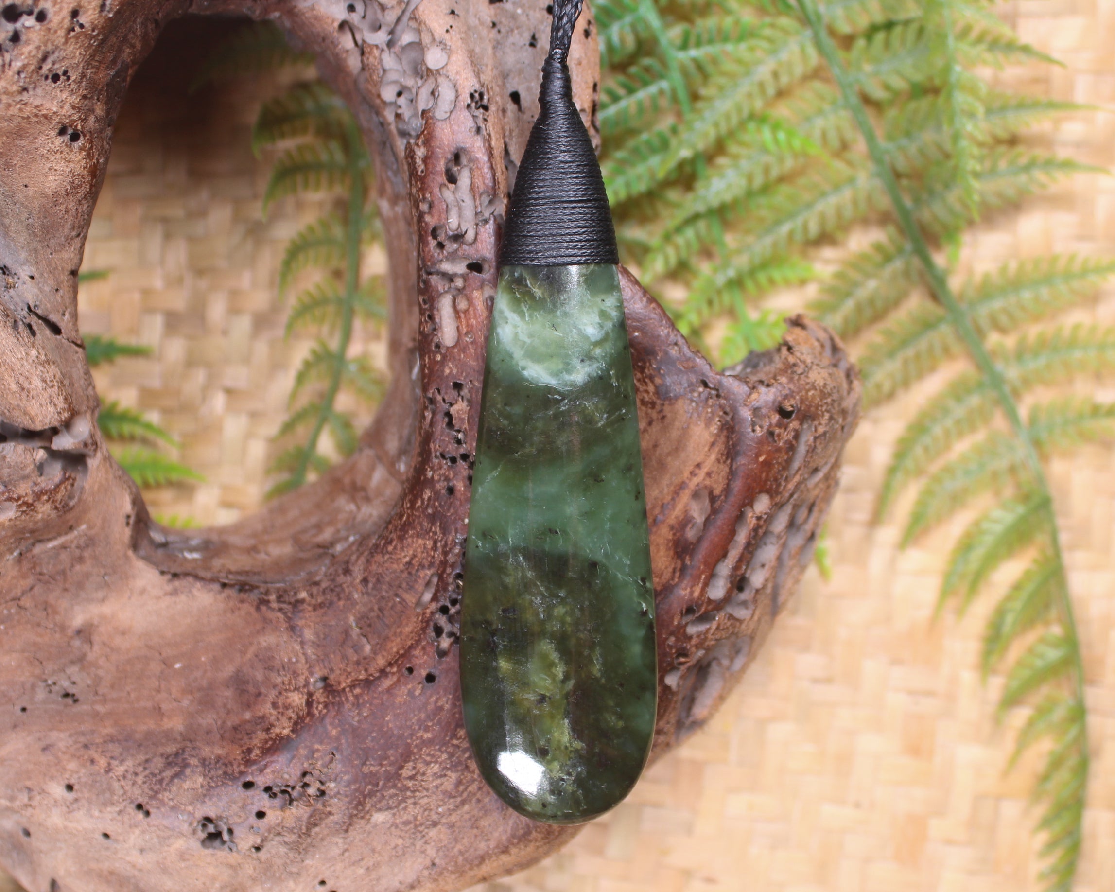 Roimata Teardrop carved from Hapopo Pounamu - NZ Greenstone