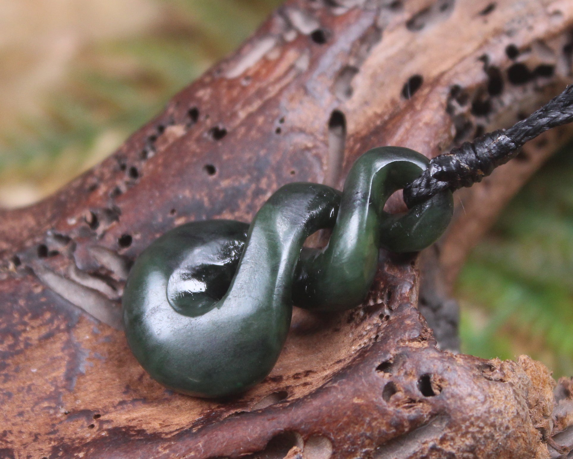 Twist carved from Kawakawa Pounamu - NZ Greenstone
