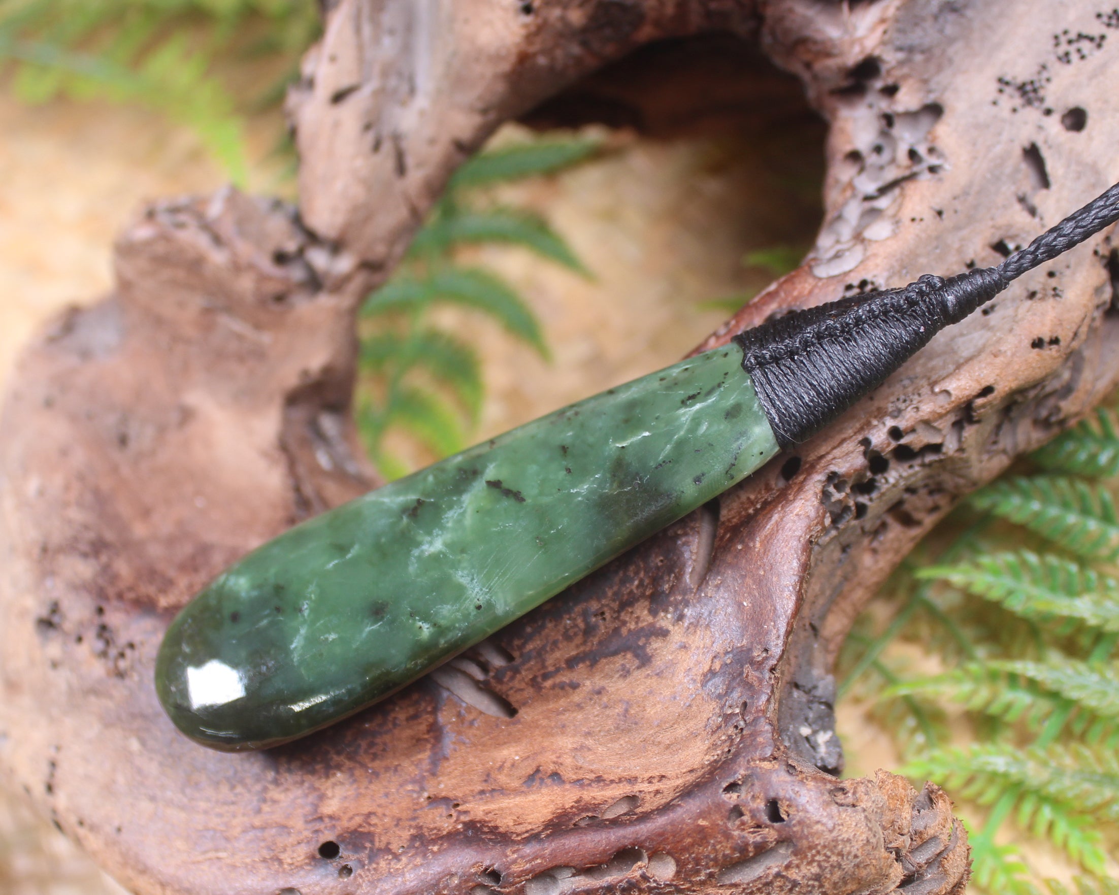 Roimata Teardrop carved from Hapopo Pounamu - NZ Greenstone