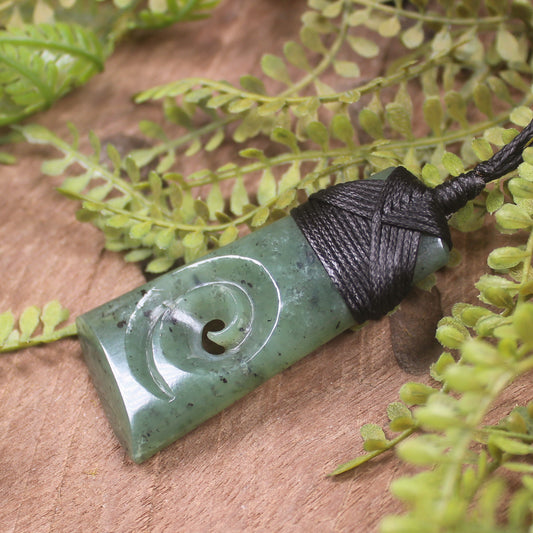 Hapopo Pounamu Toki with Koru - NZ Greenstone