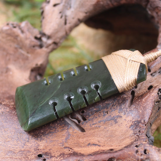 Rimu Pounamu Toki