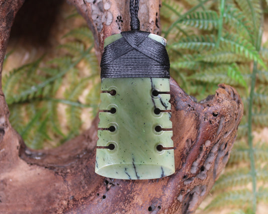 Inanga Pounamu Toki