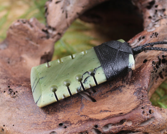 Inanga Pounamu Toki