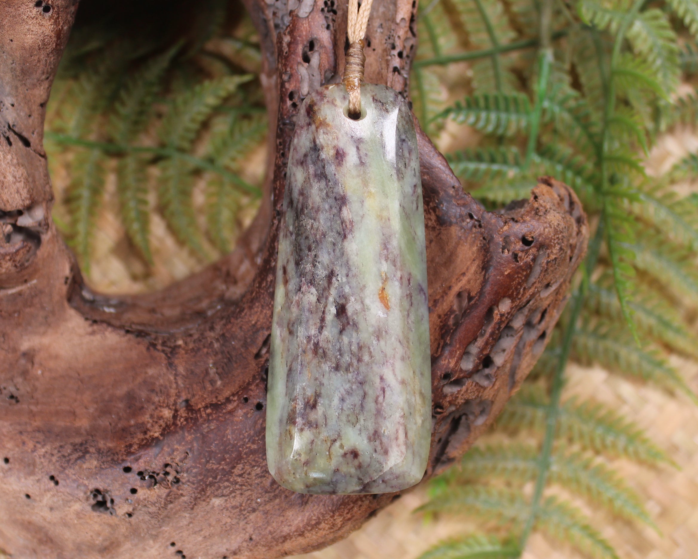 Hapopo Pounamu Toki