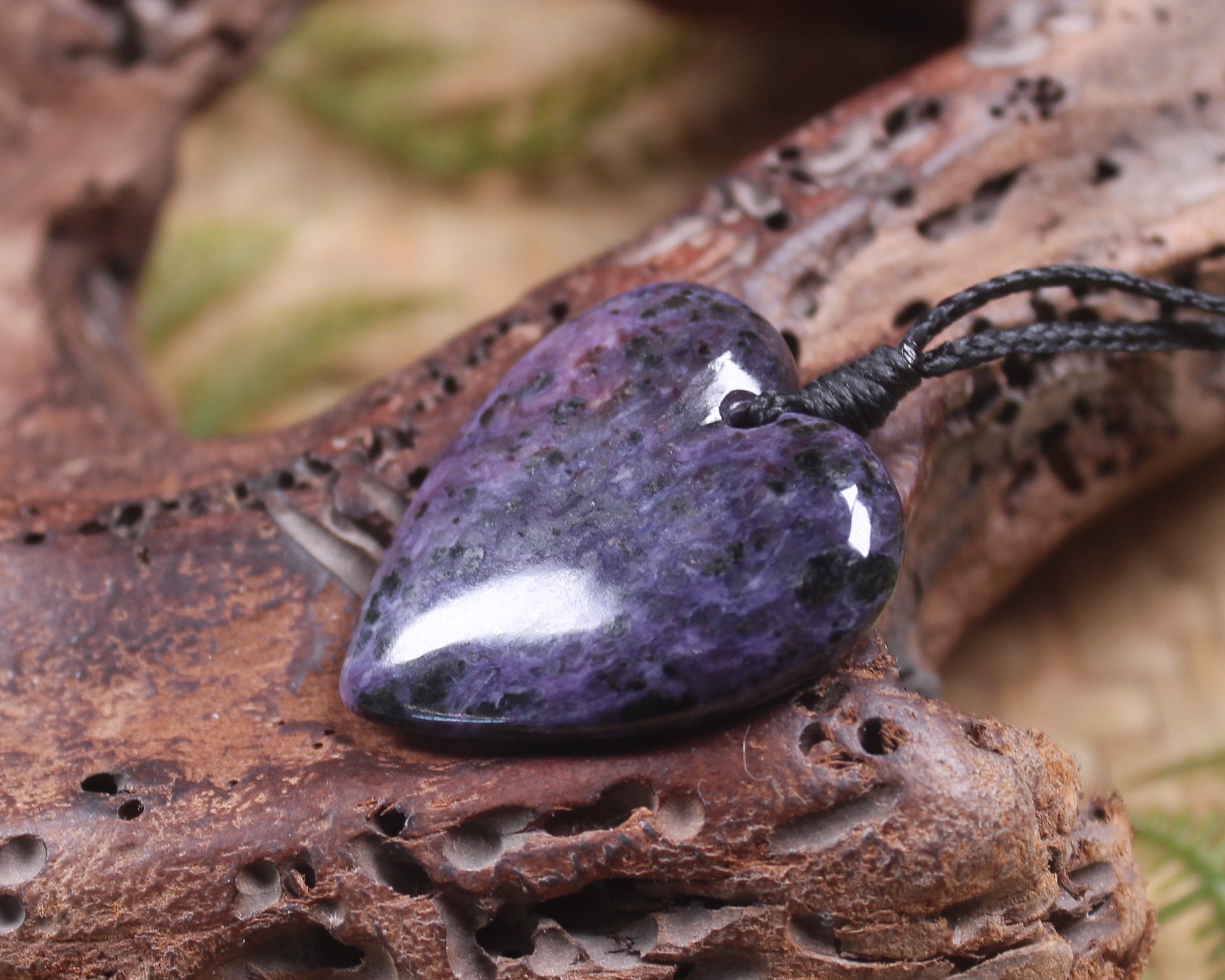 Heart carved from Charoite