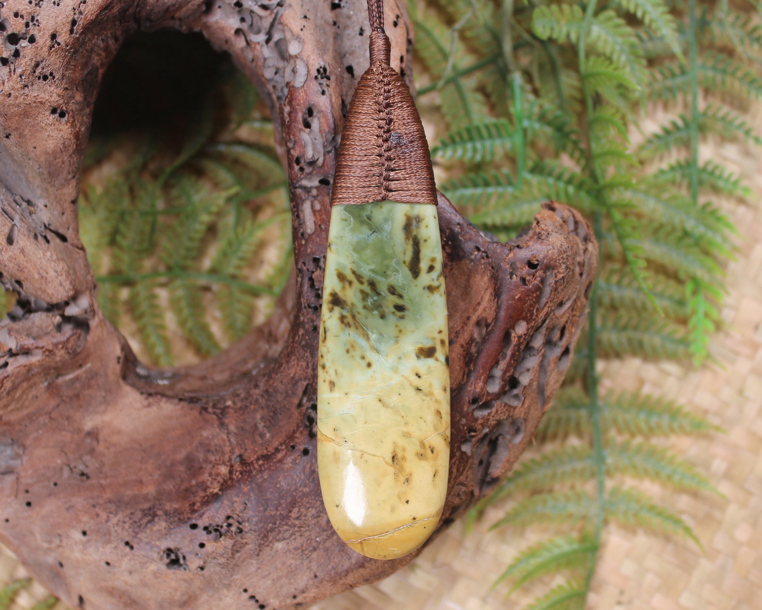 Roimata Teardrop carved from Hapopo Pounamu - NZ Greenstone