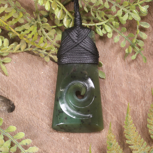 Rimu Pounamu Toki with Koru