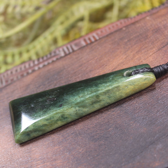 Flower Jade Pounamu Toki Pendant - NZ Greenstone