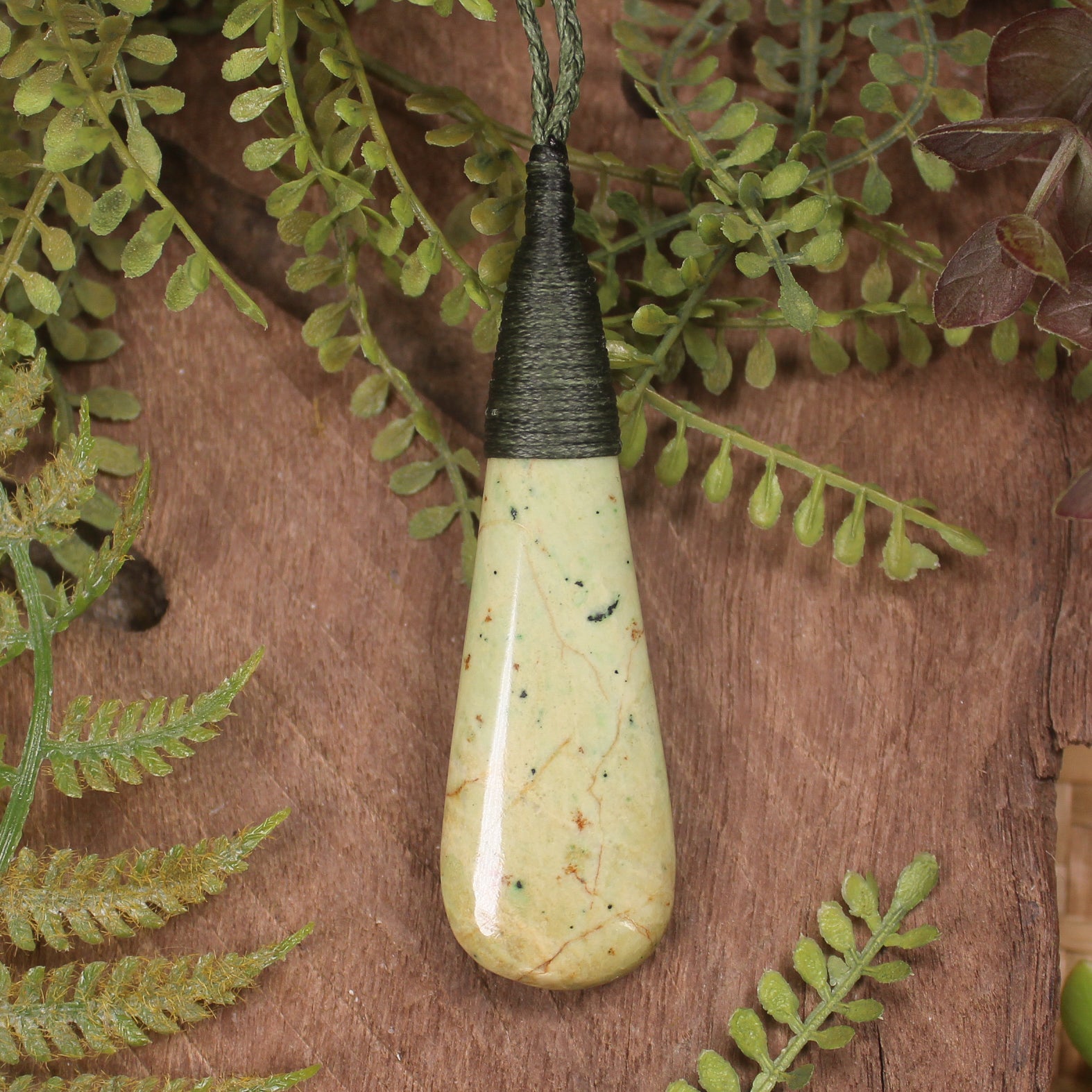 Flower Jade Pounamu - NZ Greenstone