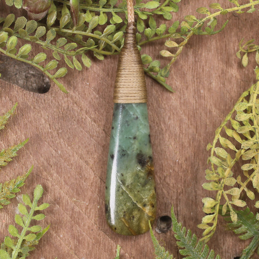 Flower Jade Pounamu - NZ Greenstone