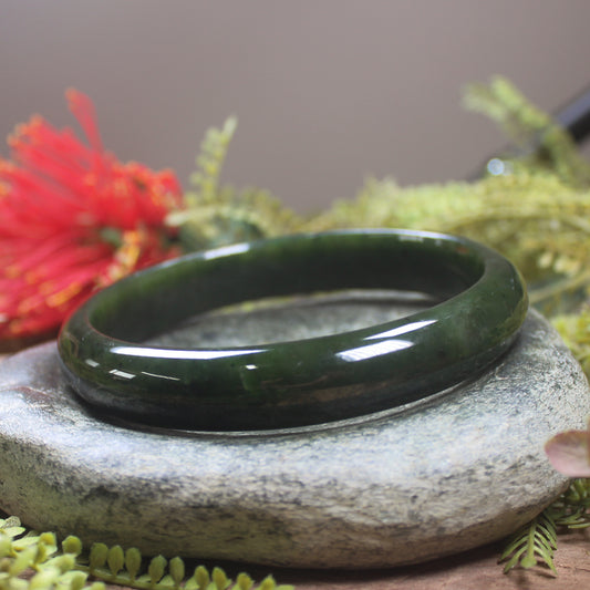 Bangle carved from Kawakawa Pounamu - NZ Greenstone