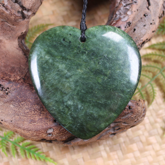 Heart carved from Kawakawa Pounamu - NZ Greenstone