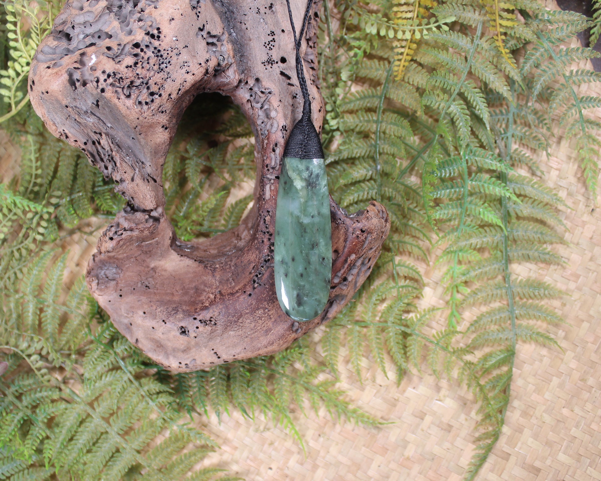 Roimata Teardrop carved from Hapopo Pounamu - NZ Greenstone