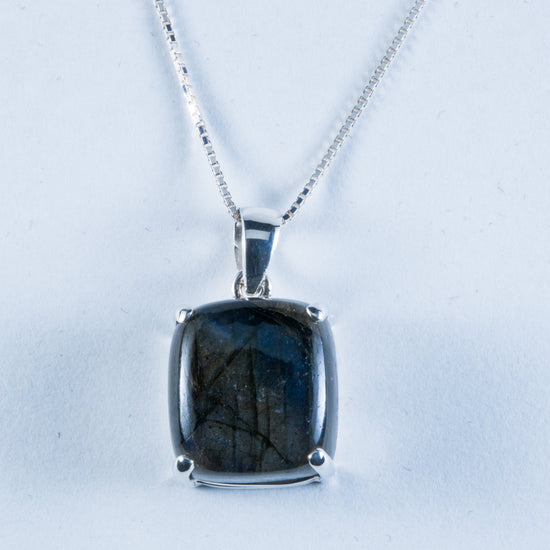 labradorite pendant 