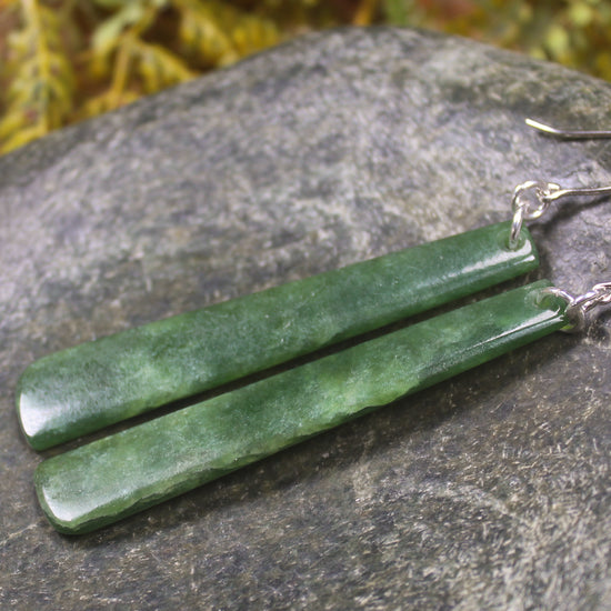 Roimata or Teardrop earrings carved from Kawakawa Pounamu - NZ Greenstone