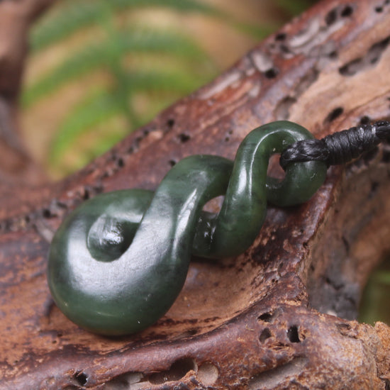Twist carved from Kawakawa Pounamu - NZ Greenstone