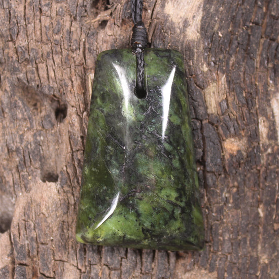 Toki or Adze carved from Douglas Creek - NZ Greenstone