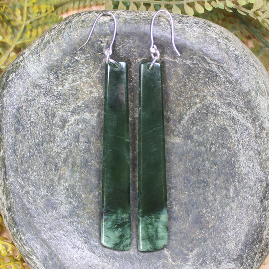 Roimata or Teardrop earrings carved from Kawakawa Pounamu - NZ Greenstone