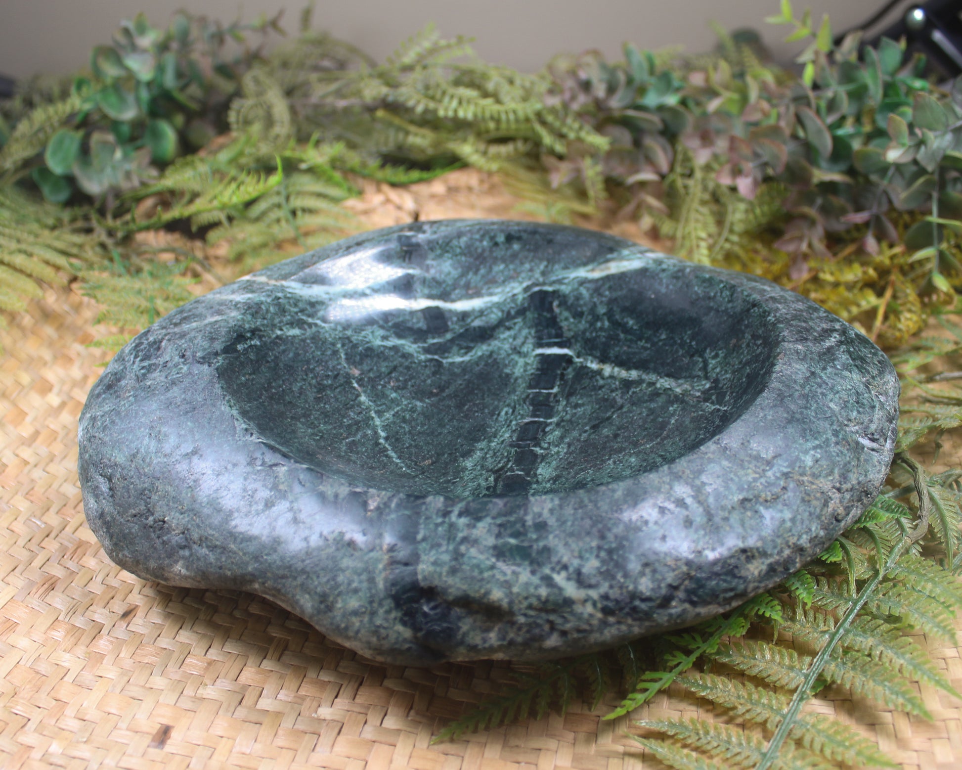 NZ Serpentine Bowl