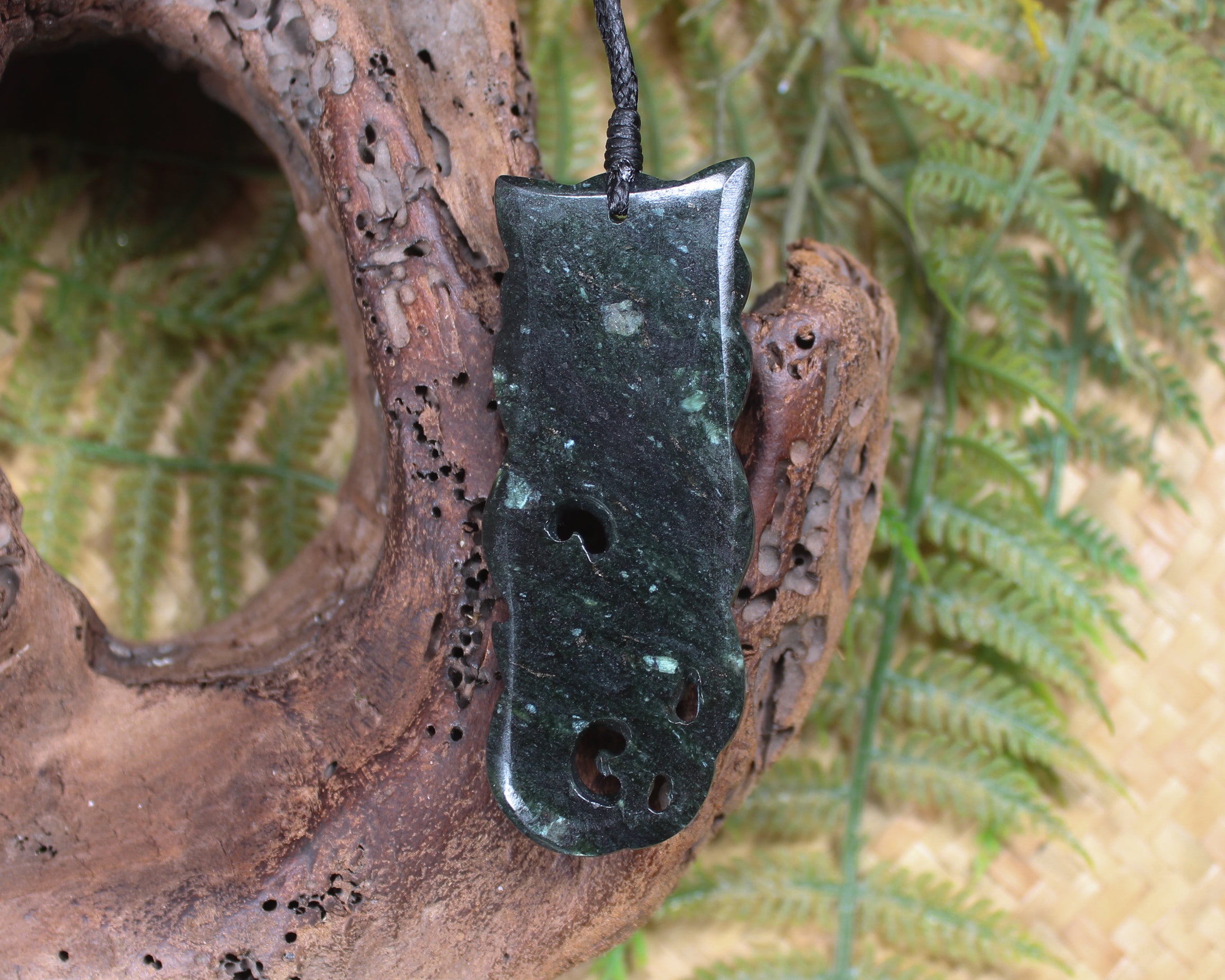 Manaia pendant carved from NZ Serpentine