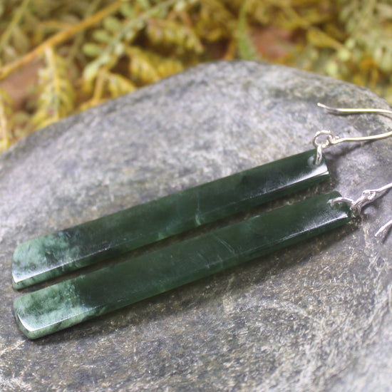 Roimata or Teardrop earrings carved from Kawakawa Pounamu - NZ Greenstone