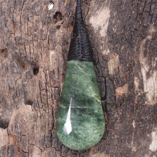 Kawakawa Pounamu Roimata Pendant - NZ Greenstone